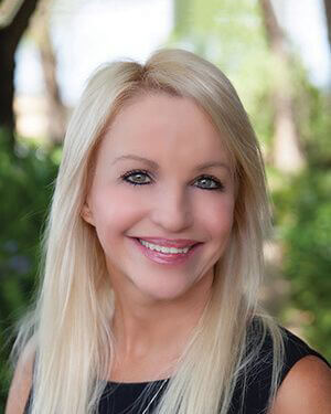 JulieTully_LO Meet Julie Tully